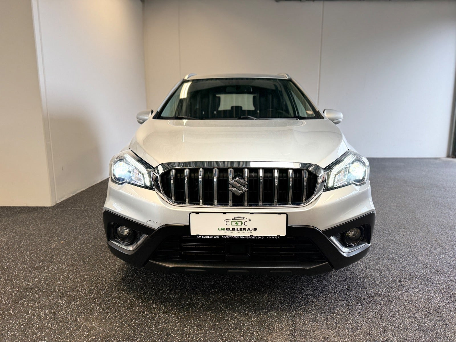 Sølv Suzuki S-Cross fra 2020
