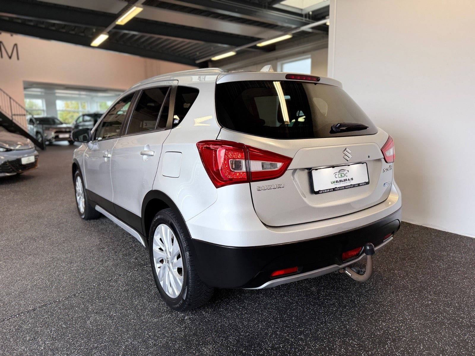 Sølv Suzuki S-Cross fra 2020