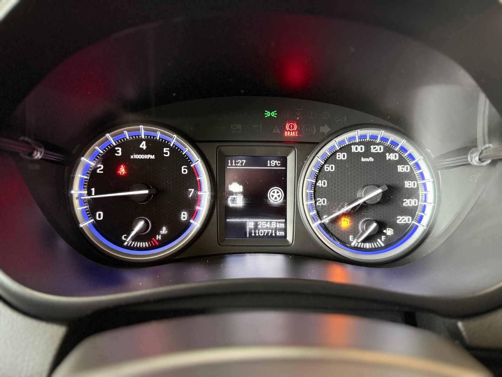 Sølv Suzuki S-Cross fra 2020