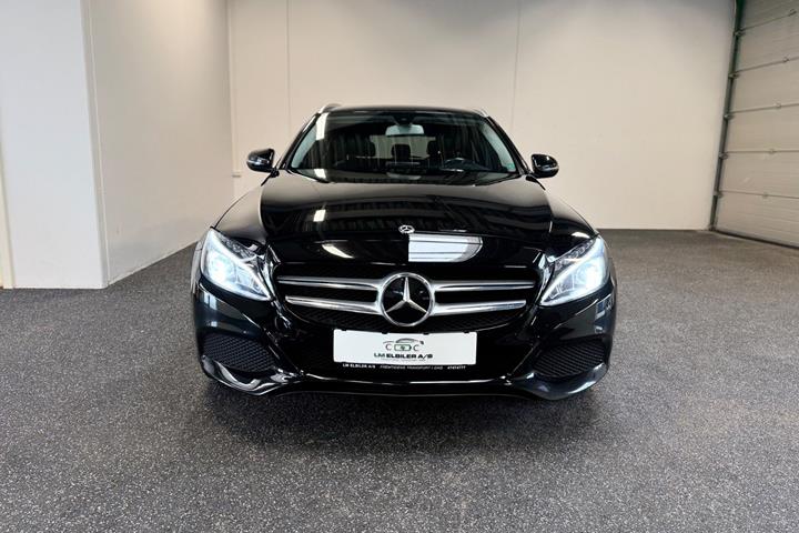 Sort Mercedes C220 d fra 2017