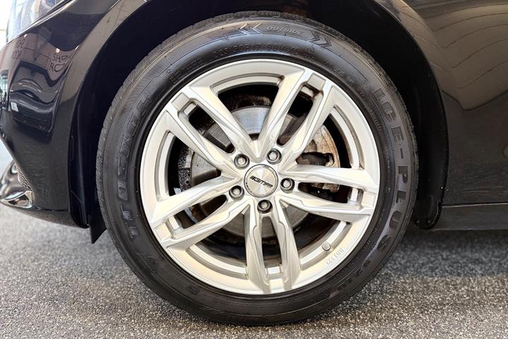 Sort Mercedes C220 d fra 2017