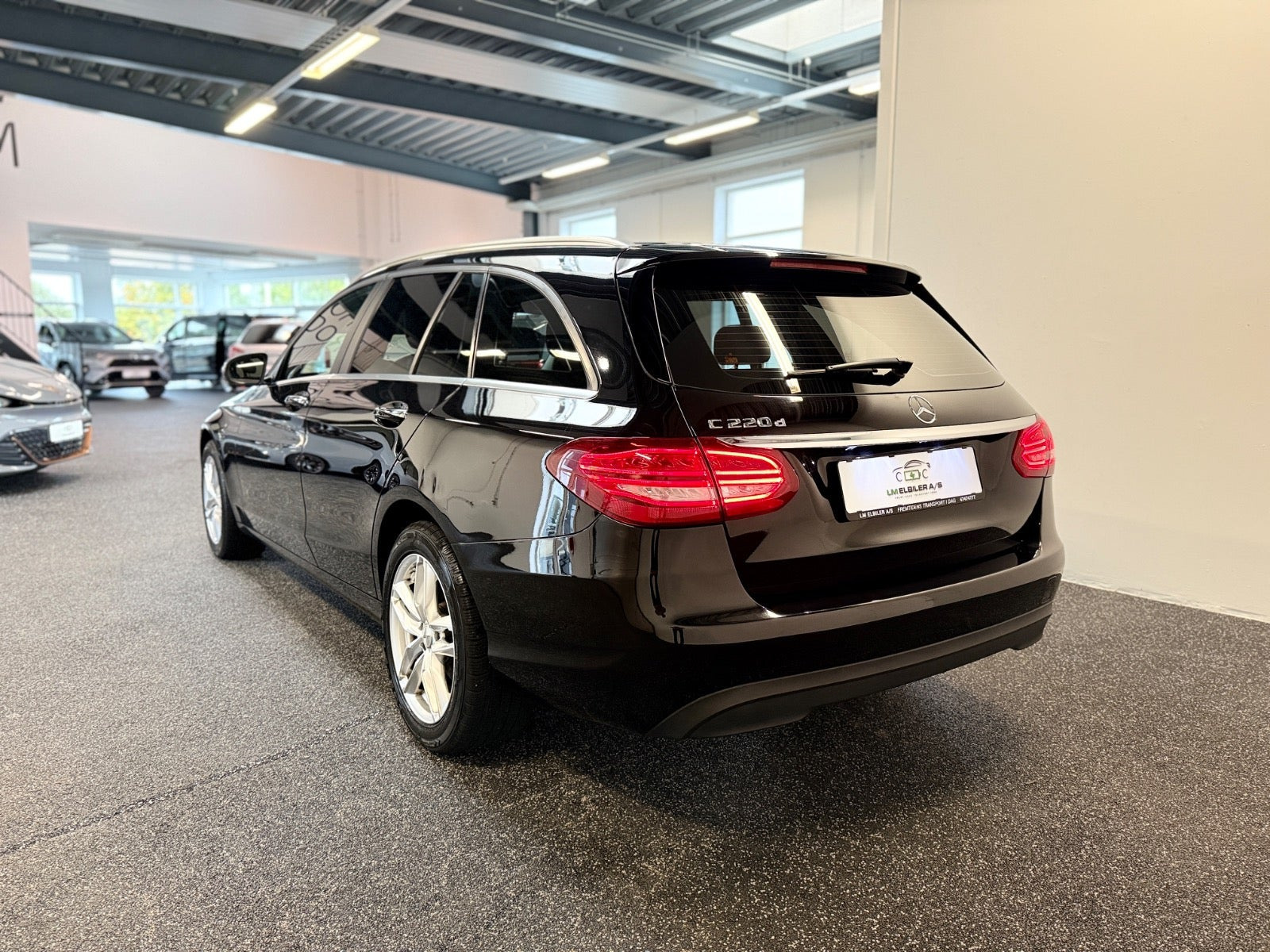 Sort Mercedes C220 d fra 2017