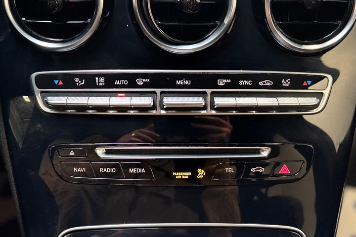 Sort Mercedes C220 d fra 2017