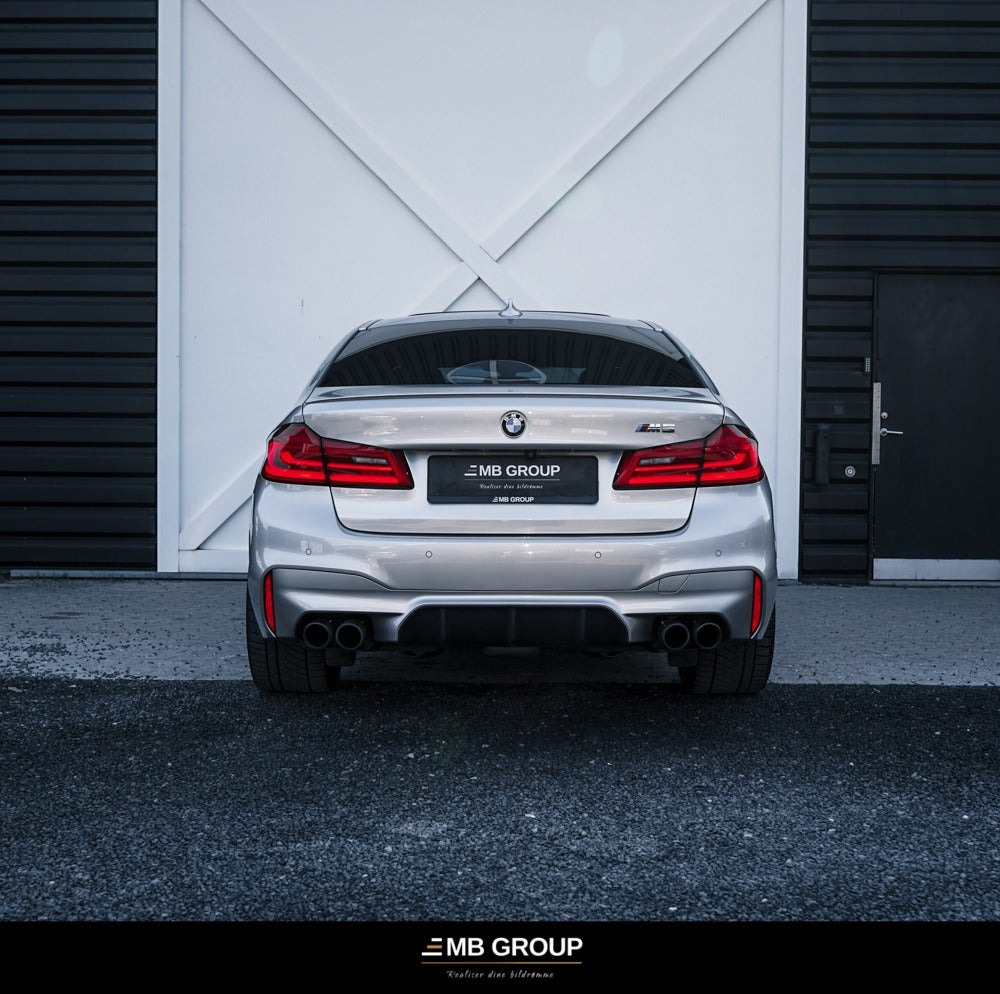 Gul BMW M5 fra 2018