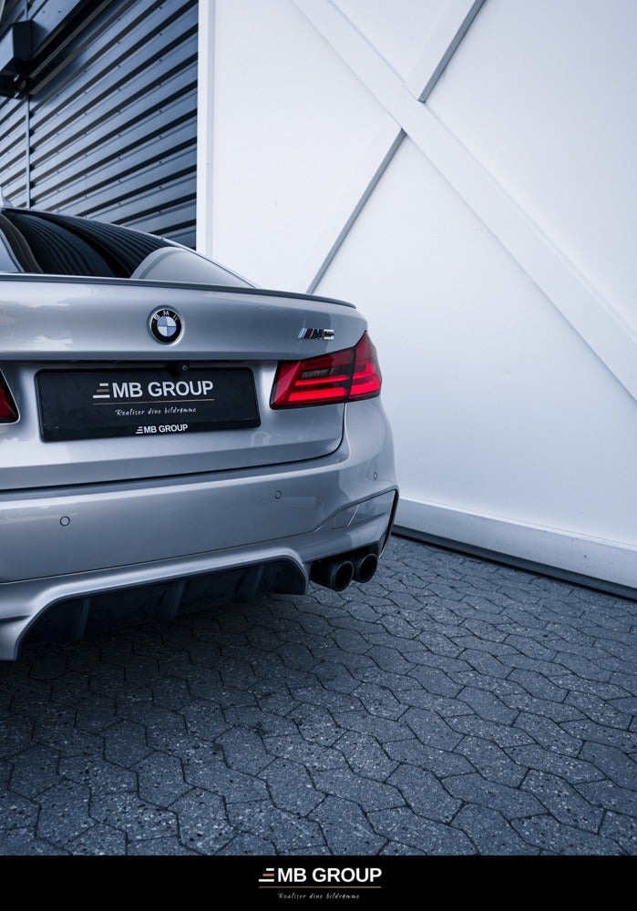 Gul BMW M5 fra 2018