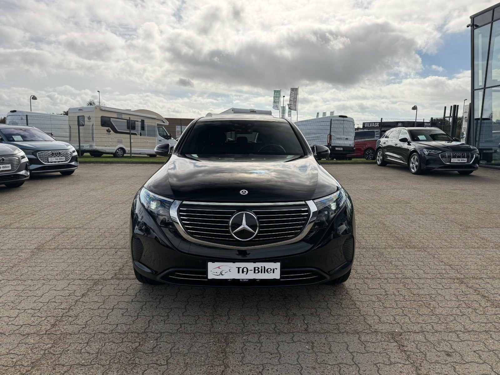 Sort Mercedes EQC400 fra 2021
