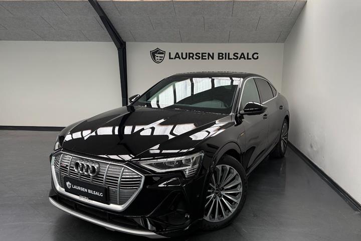 Sort Audi e-tron fra 2021
