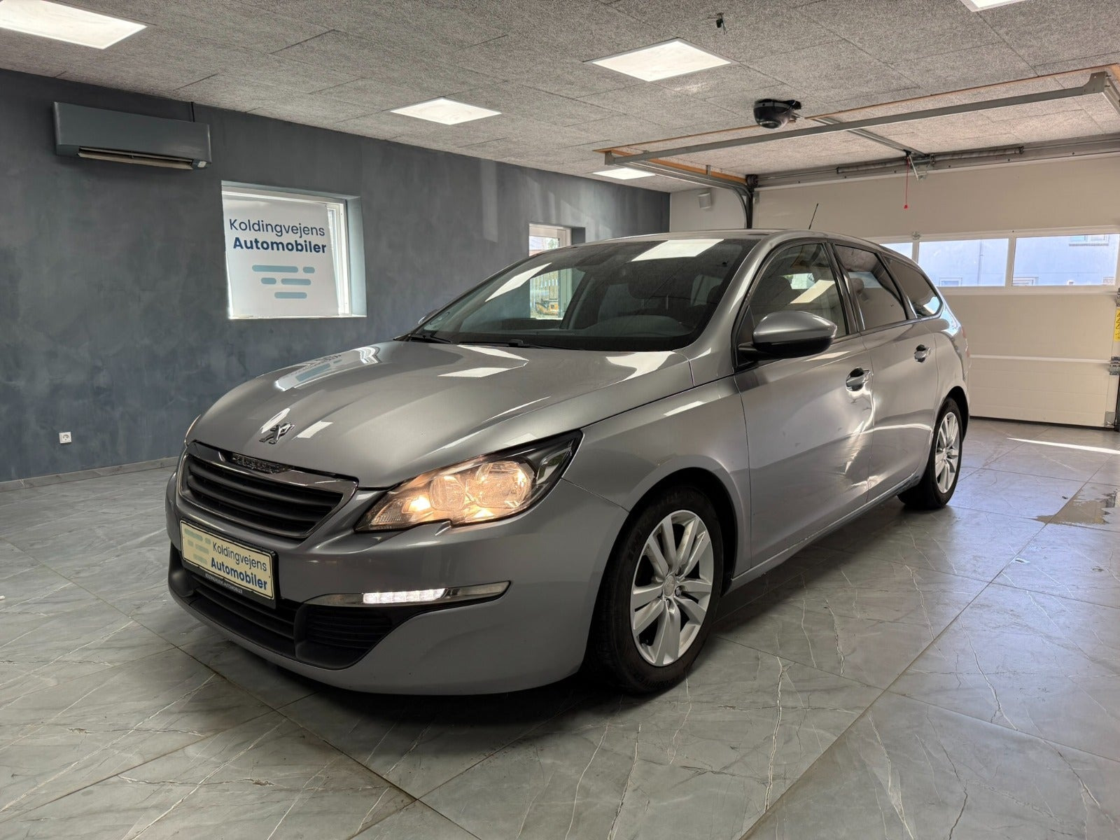 undefined Peugeot 308 fra 2017