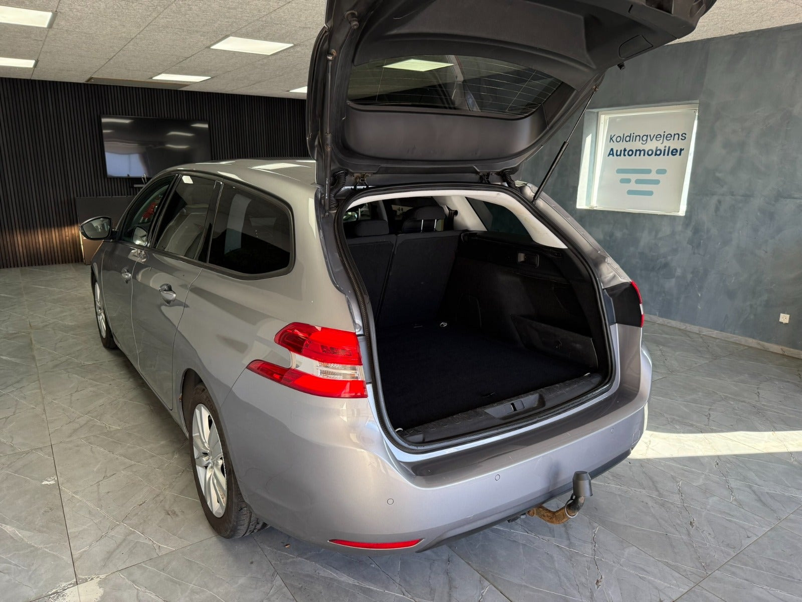 undefined Peugeot 308 fra 2017