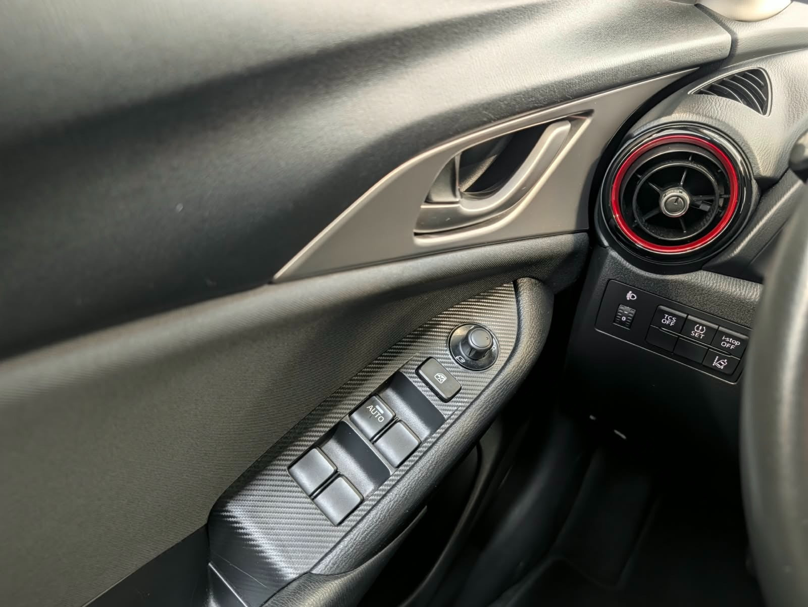 Brun Mazda CX-3 fra 2016
