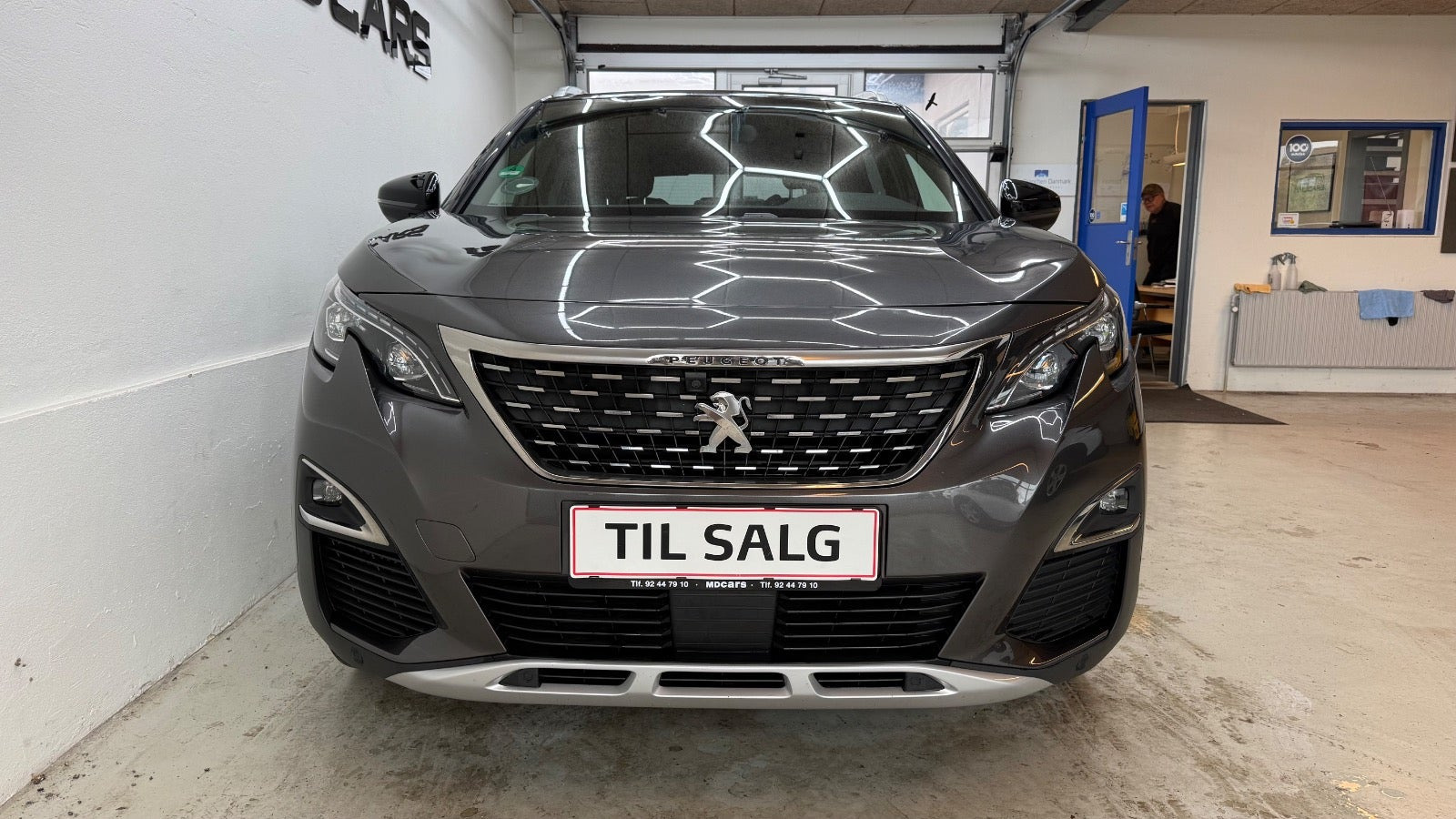 Grå Peugeot 3008 fra 2019