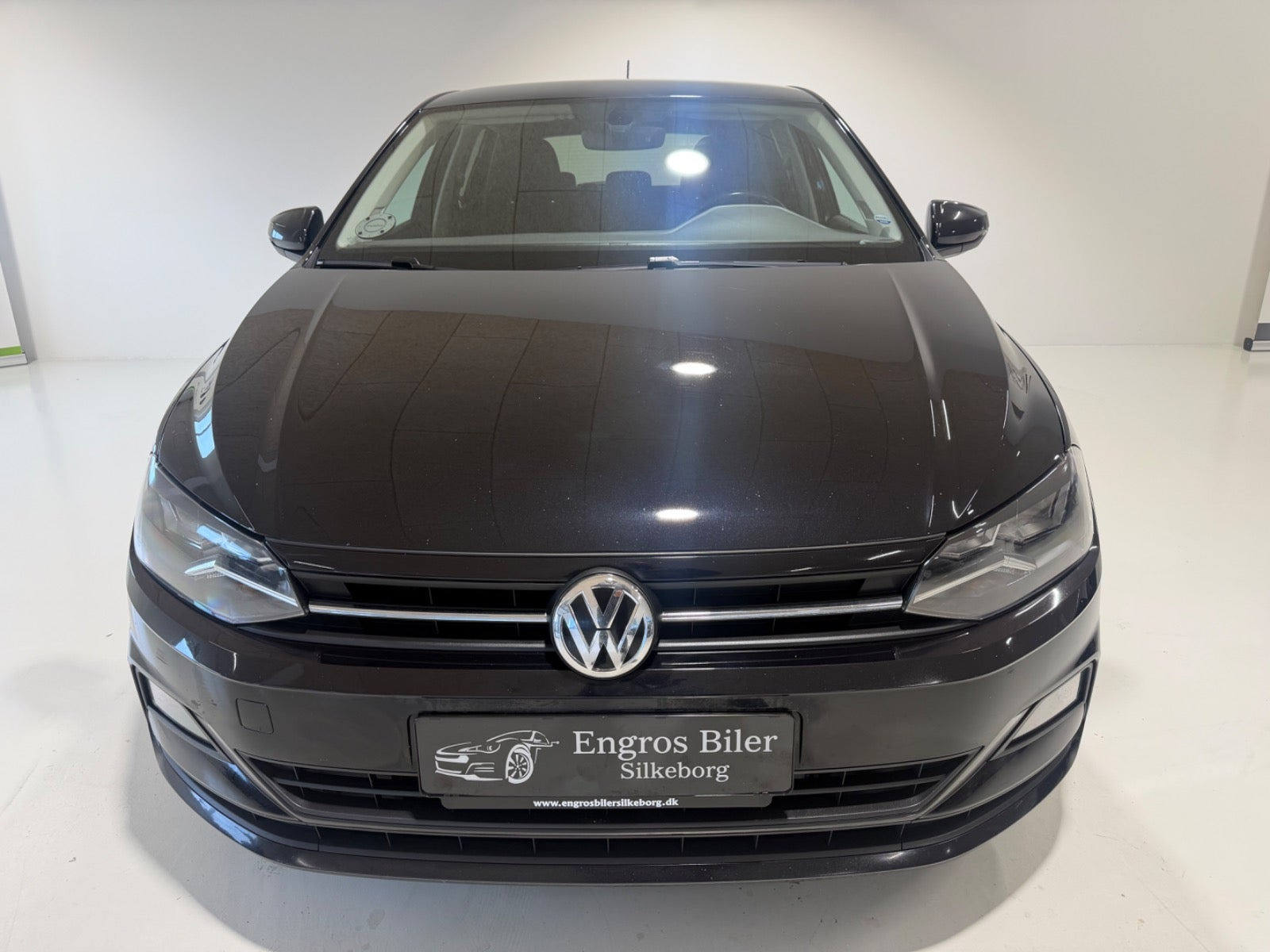 Sort VW Polo fra 2020