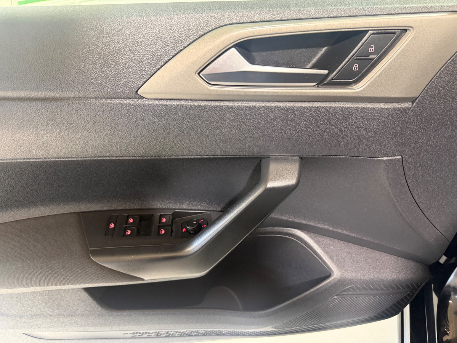 Sort VW Polo fra 2020