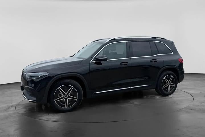 Sort Mercedes EQB250 fra 2024