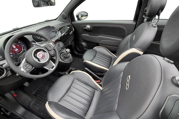 Sort Fiat 500C fra 2020