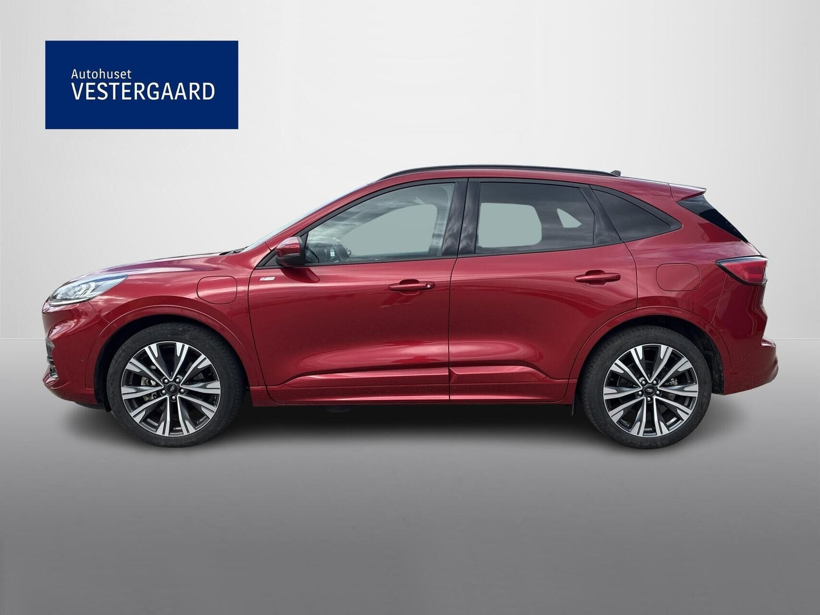 Rød Ford Kuga fra 2020
