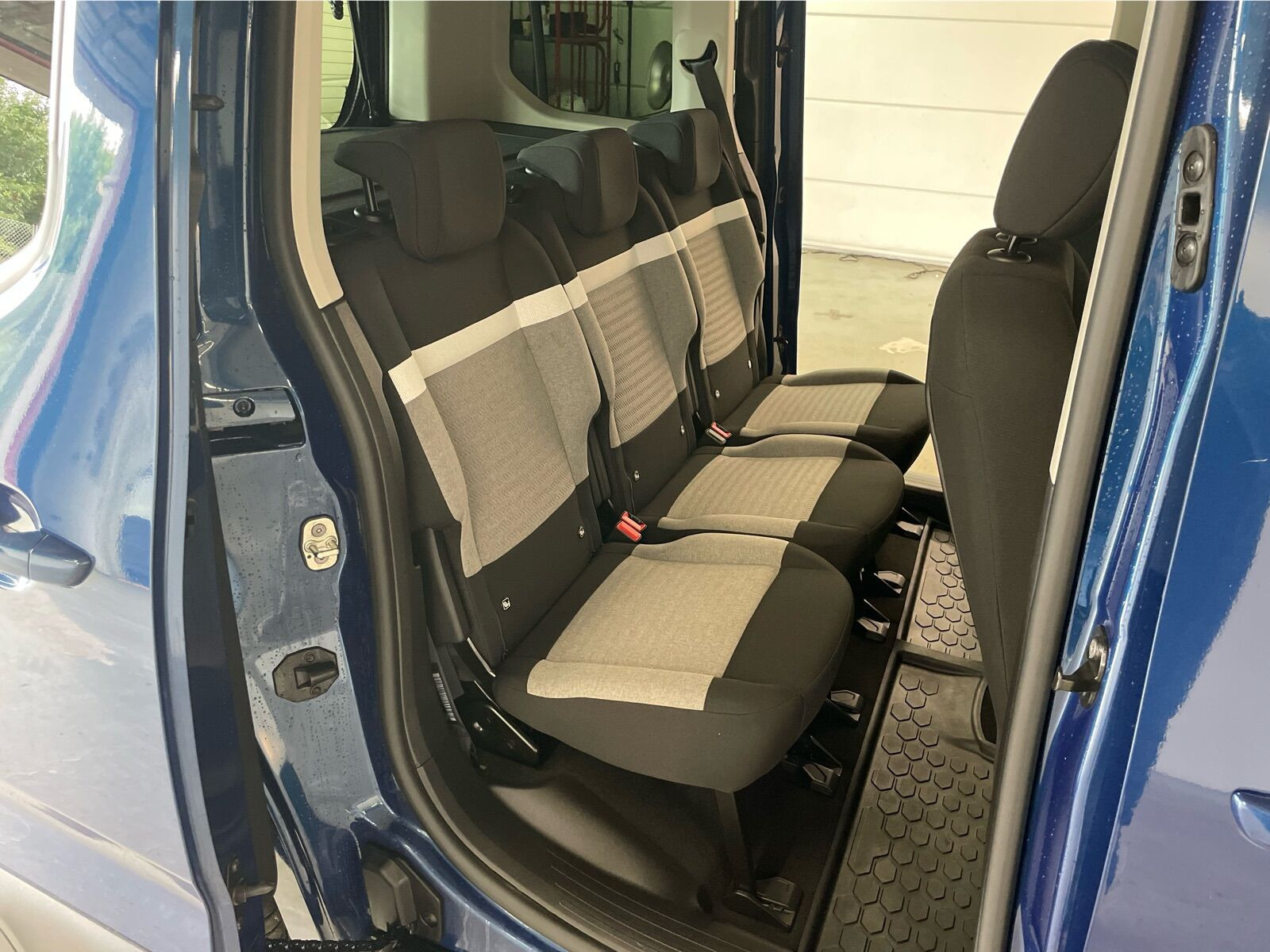 Blå Citroën ë-Berlingo fra 2023