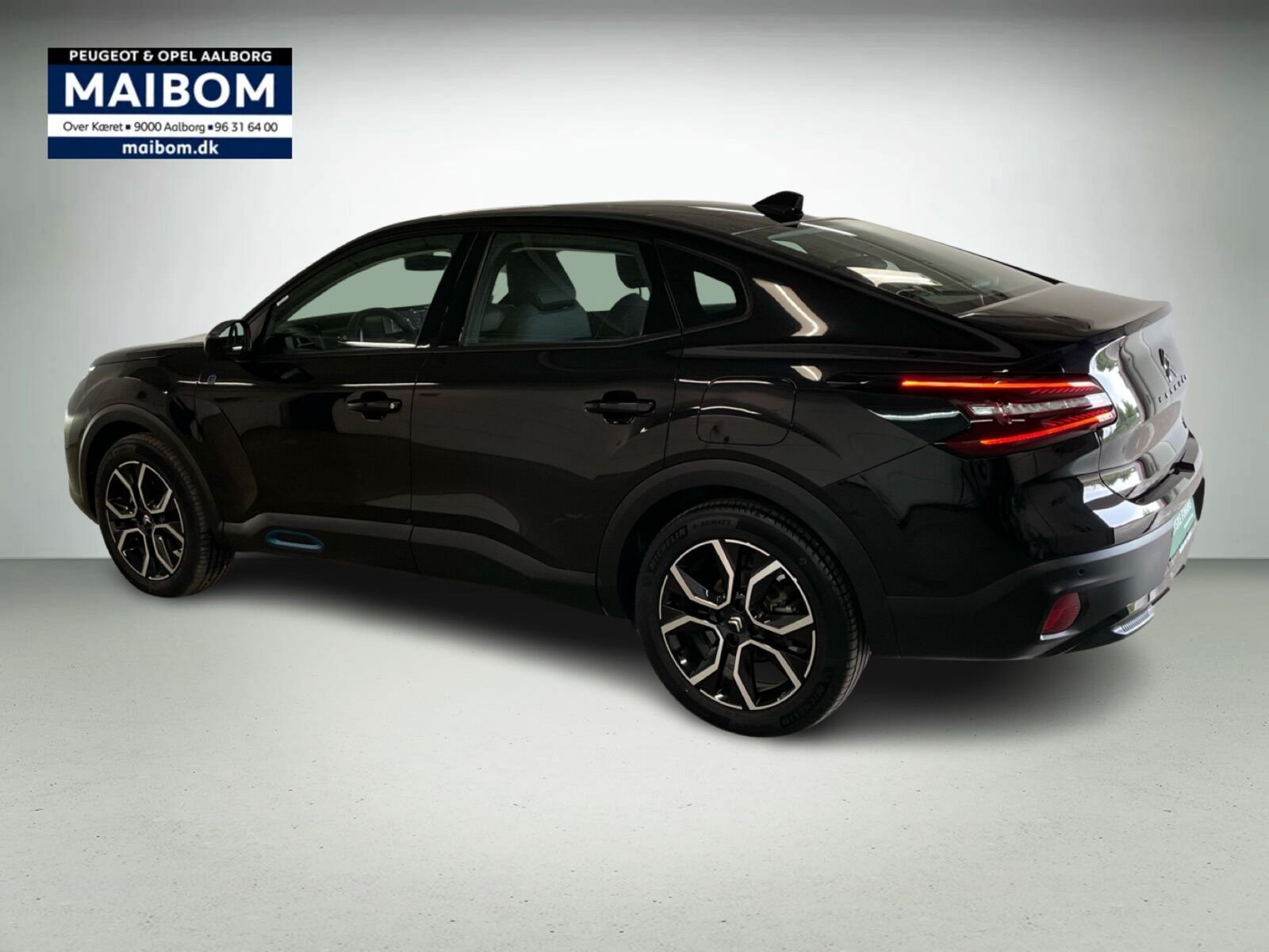 Sort Citroën ë-C4 X fra 2024