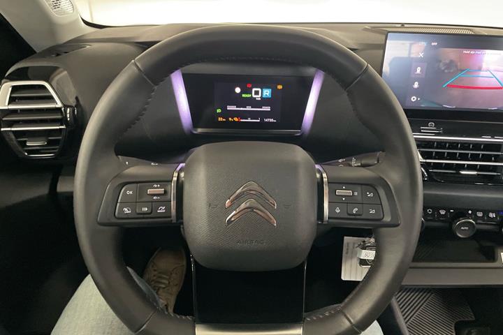Sort Citroën ë-C4 X fra 2024