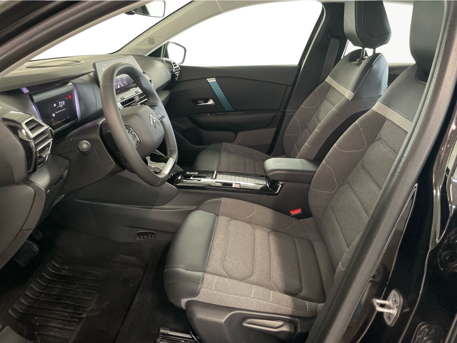 Sort Citroën ë-C4 X fra 2024