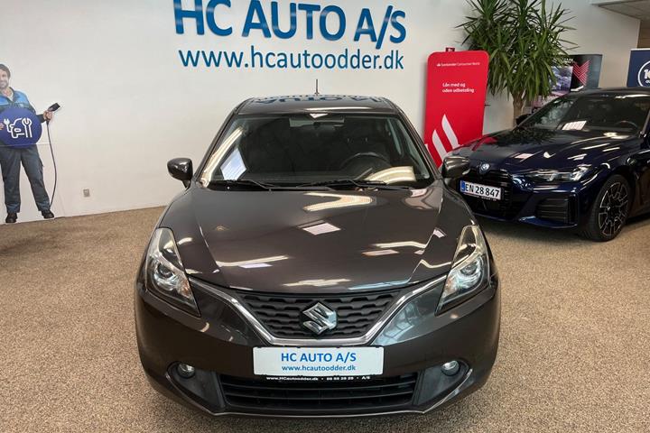 Grå Suzuki Baleno fra 2016