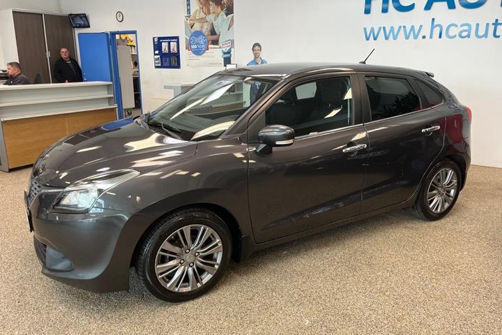 Grå Suzuki Baleno fra 2016
