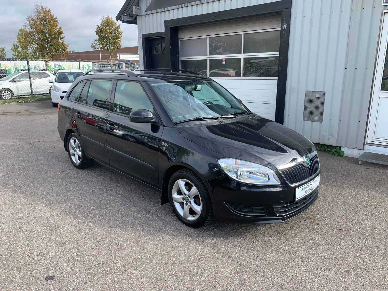 Sort Skoda Fabia fra 2011