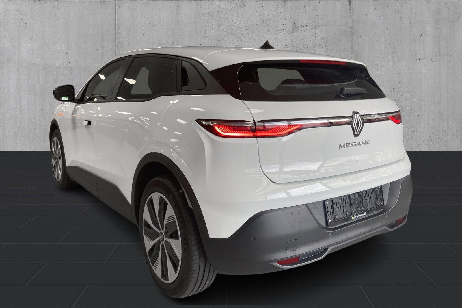 Hvid Renault Megane E-Tech fra 2023