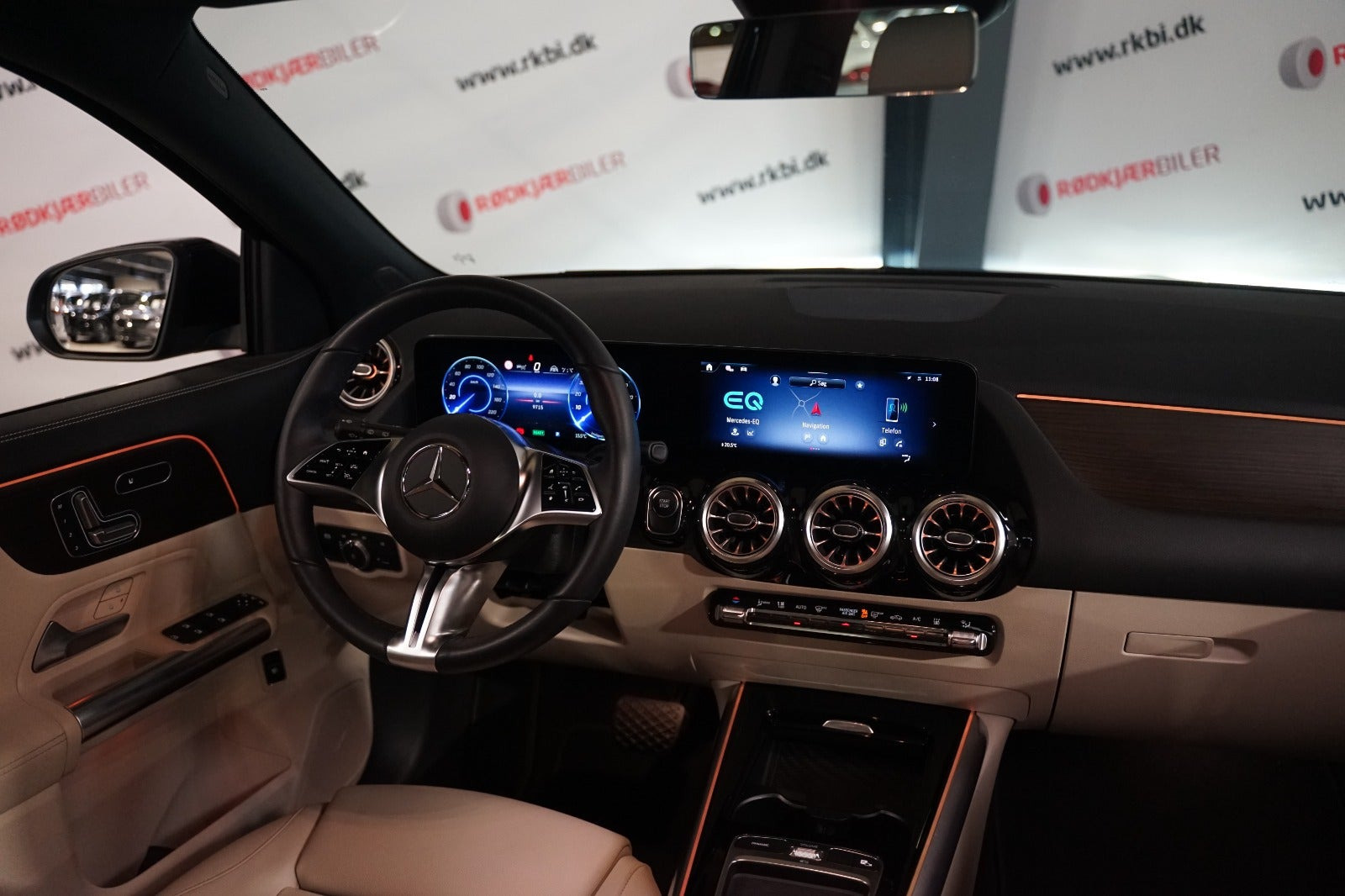 Sort Mercedes EQA250+ fra 2025