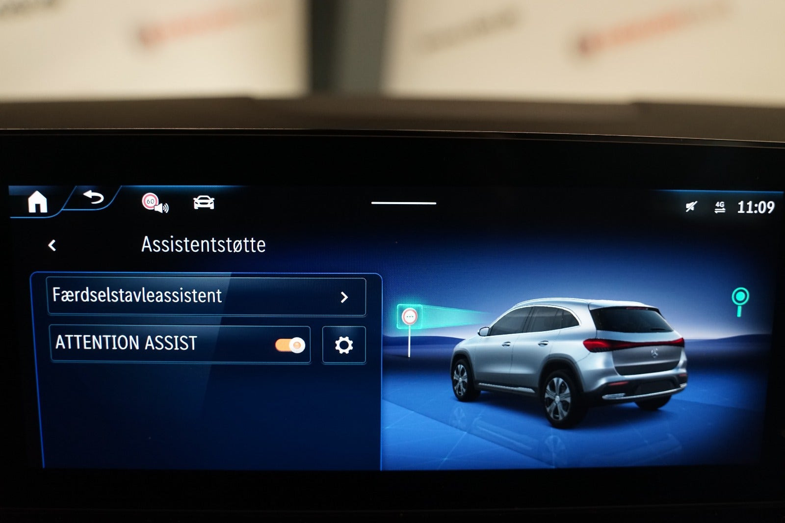 Sort Mercedes EQA250+ fra 2025
