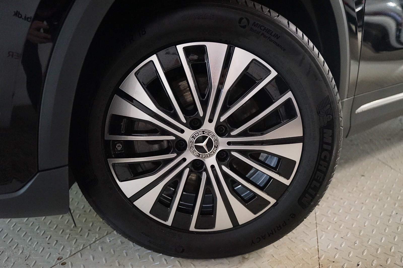 Sort Mercedes EQA250+ fra 2025