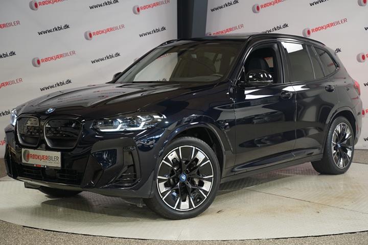 Sort BMW iX3 fra 2023