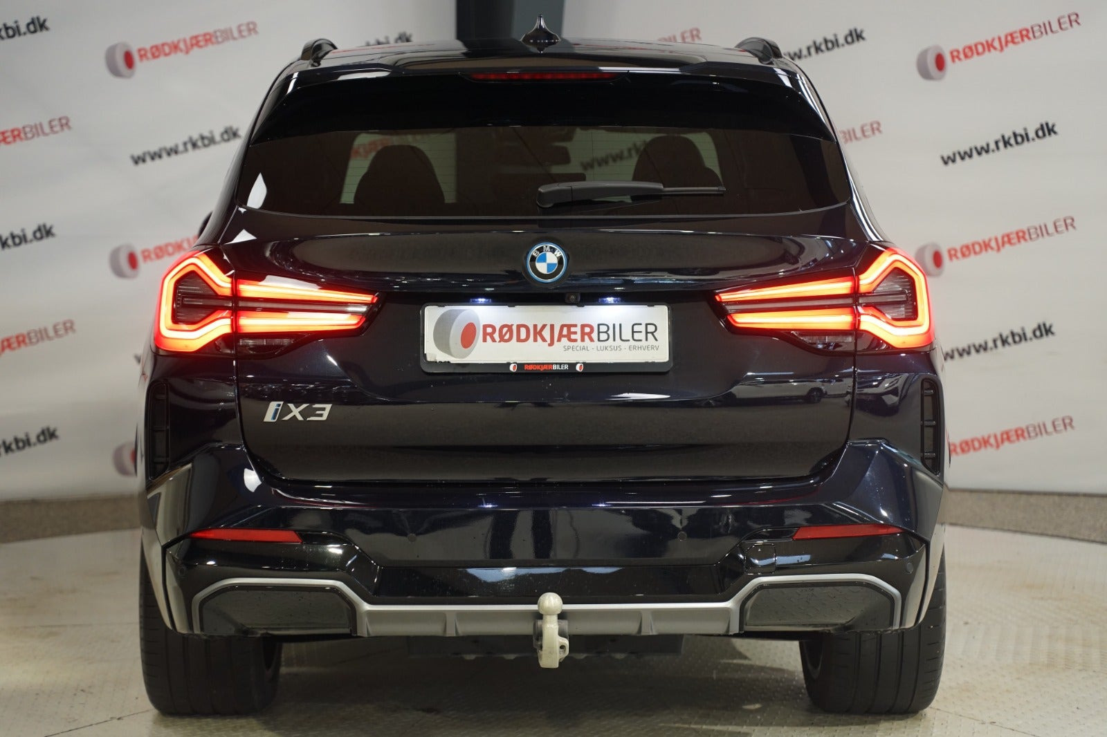Sort BMW iX3 fra 2023