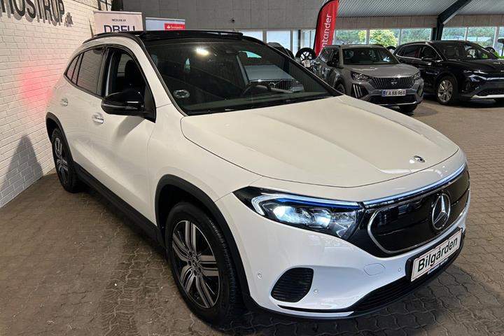 Hvid Mercedes EQA250 fra 2023