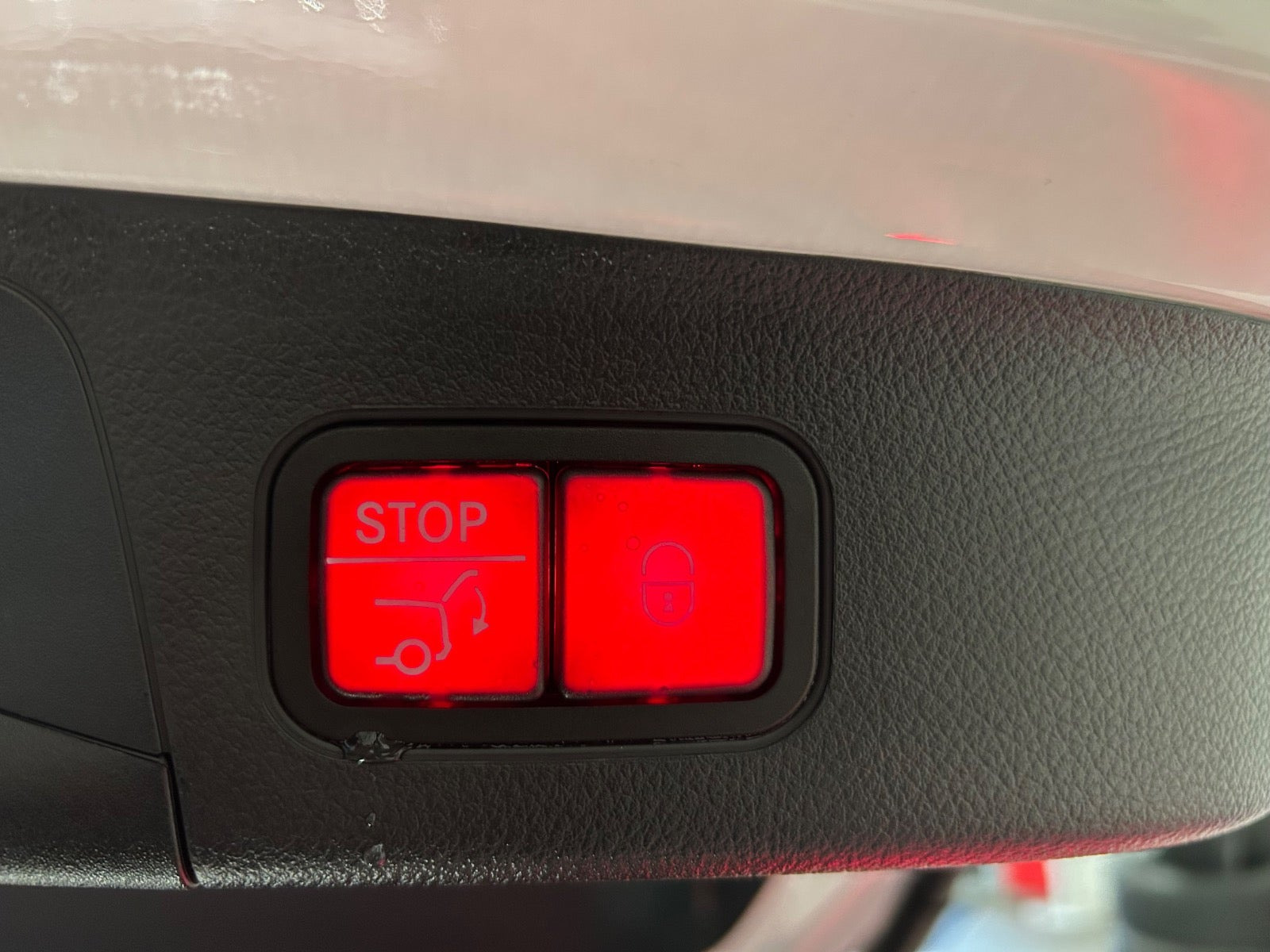 Hvid Mercedes EQA250 fra 2023
