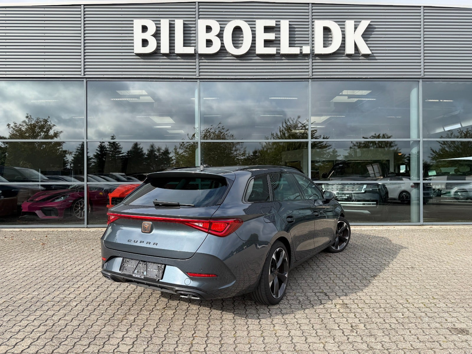 Sort Cupra Leon fra 2024