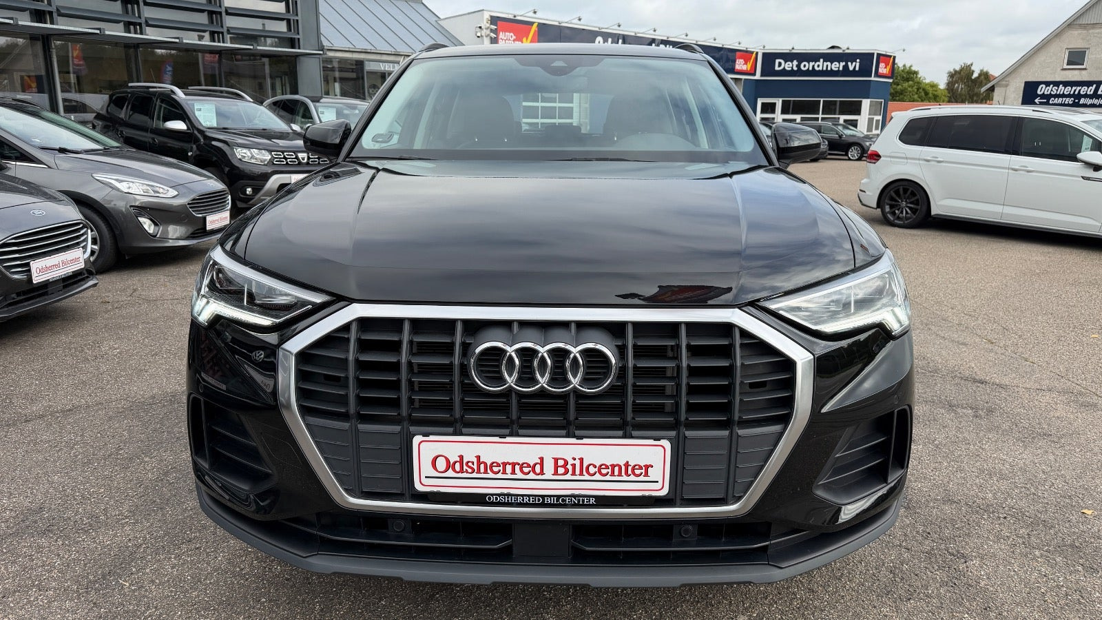 Sort Audi Q3 fra 2023