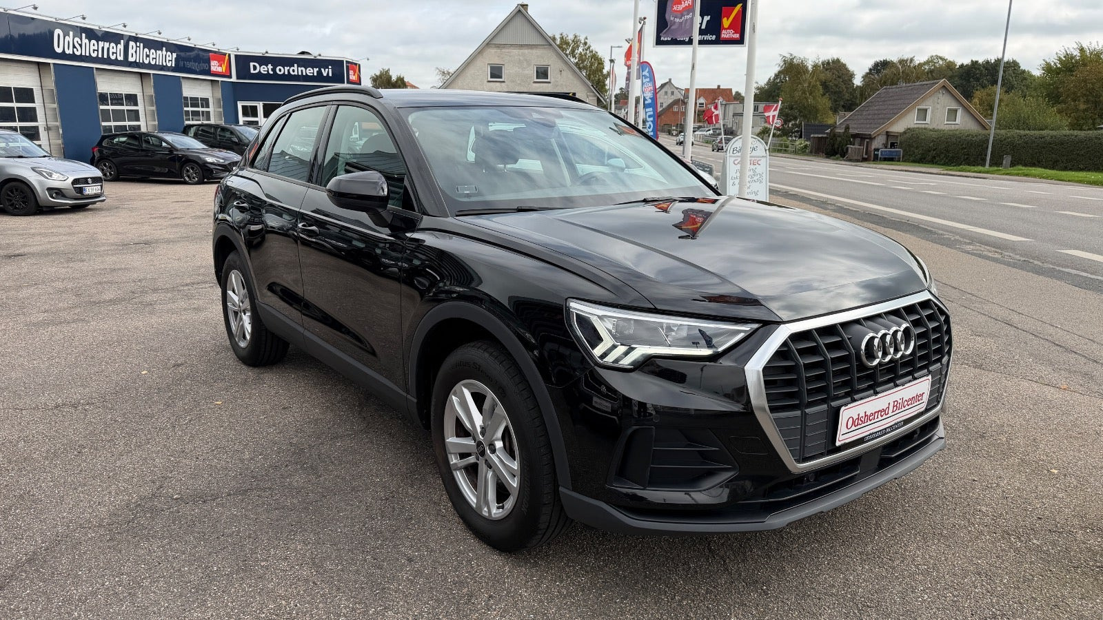 Sort Audi Q3 fra 2023