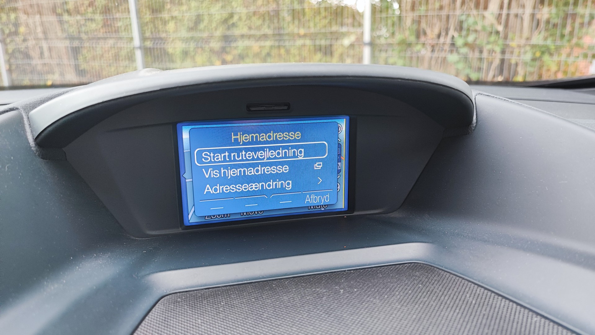 Grå Ford C-MAX fra 2014