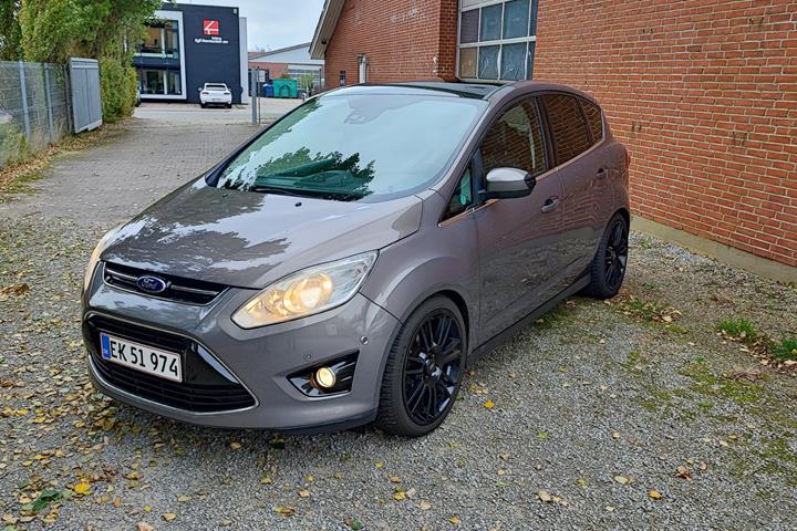 Grå Ford C-MAX fra 2014