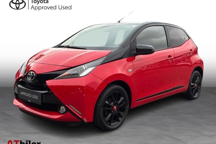 Rød Toyota Aygo fra 2017