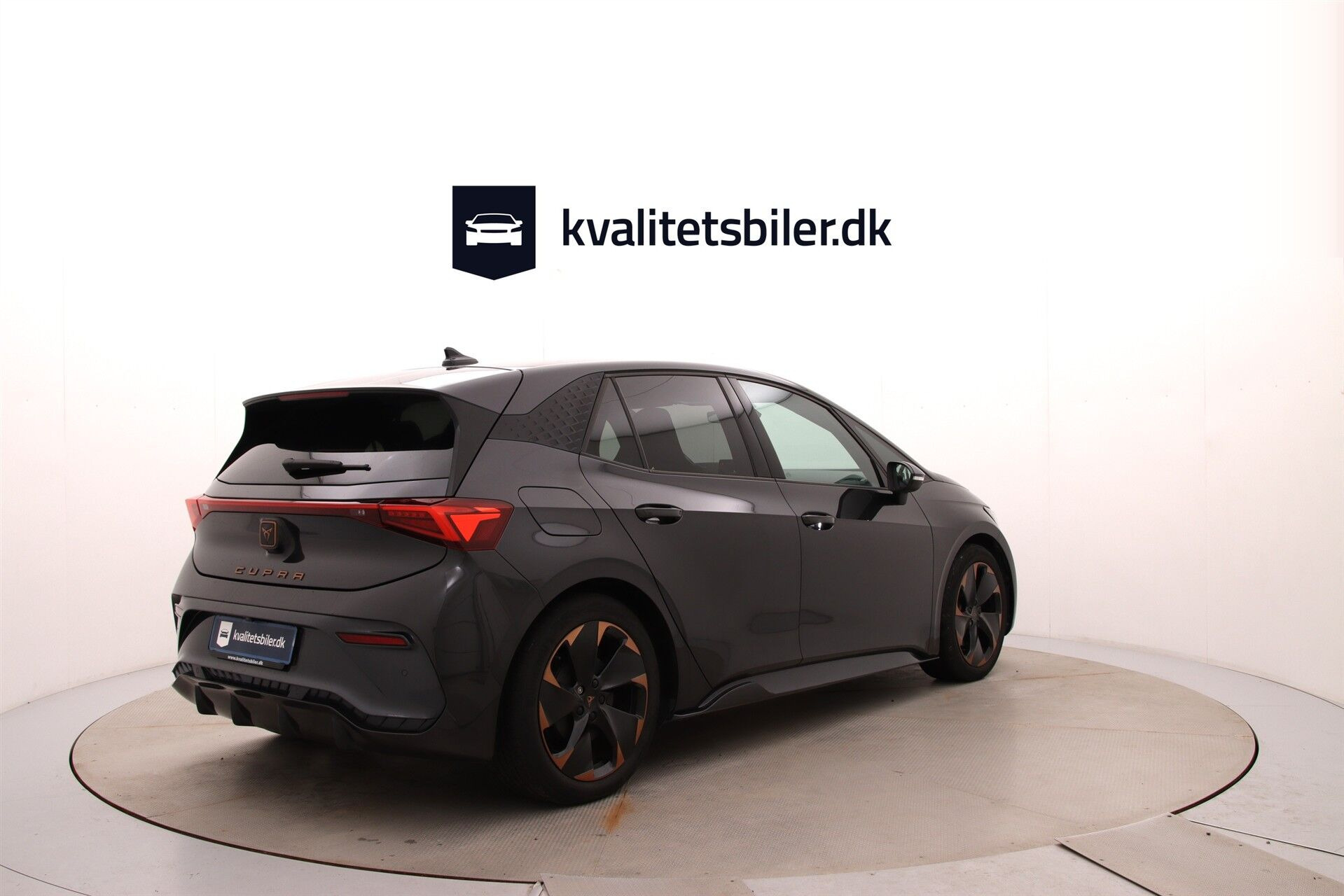 Grå Cupra Born fra 2021