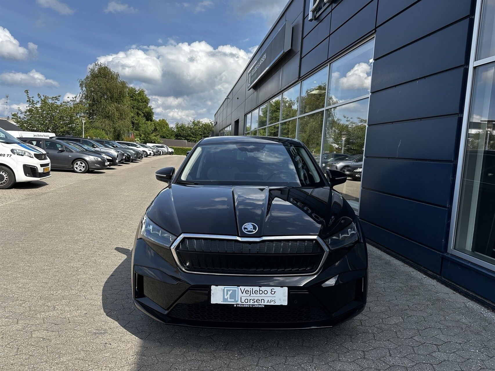 Sort Skoda Enyaq fra 2023