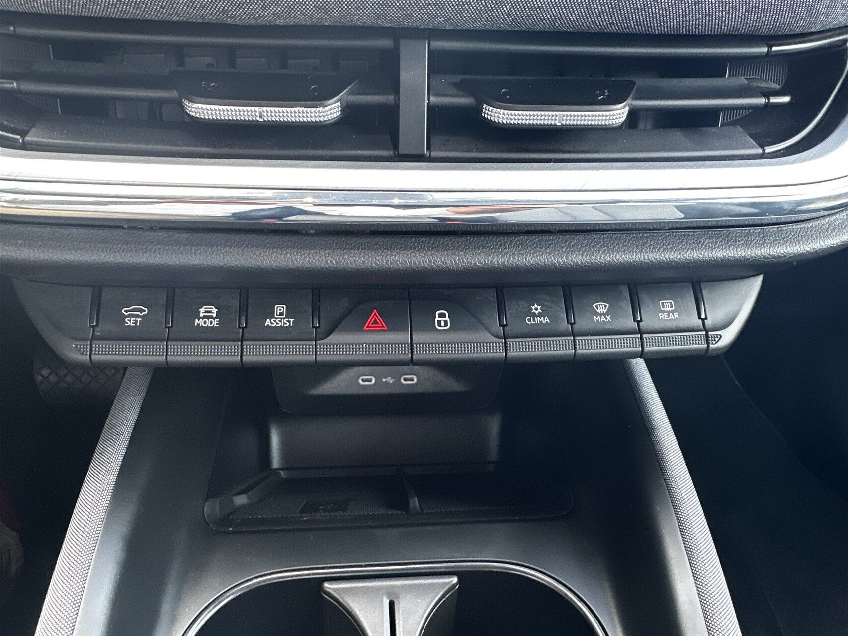 Sort Skoda Enyaq fra 2023