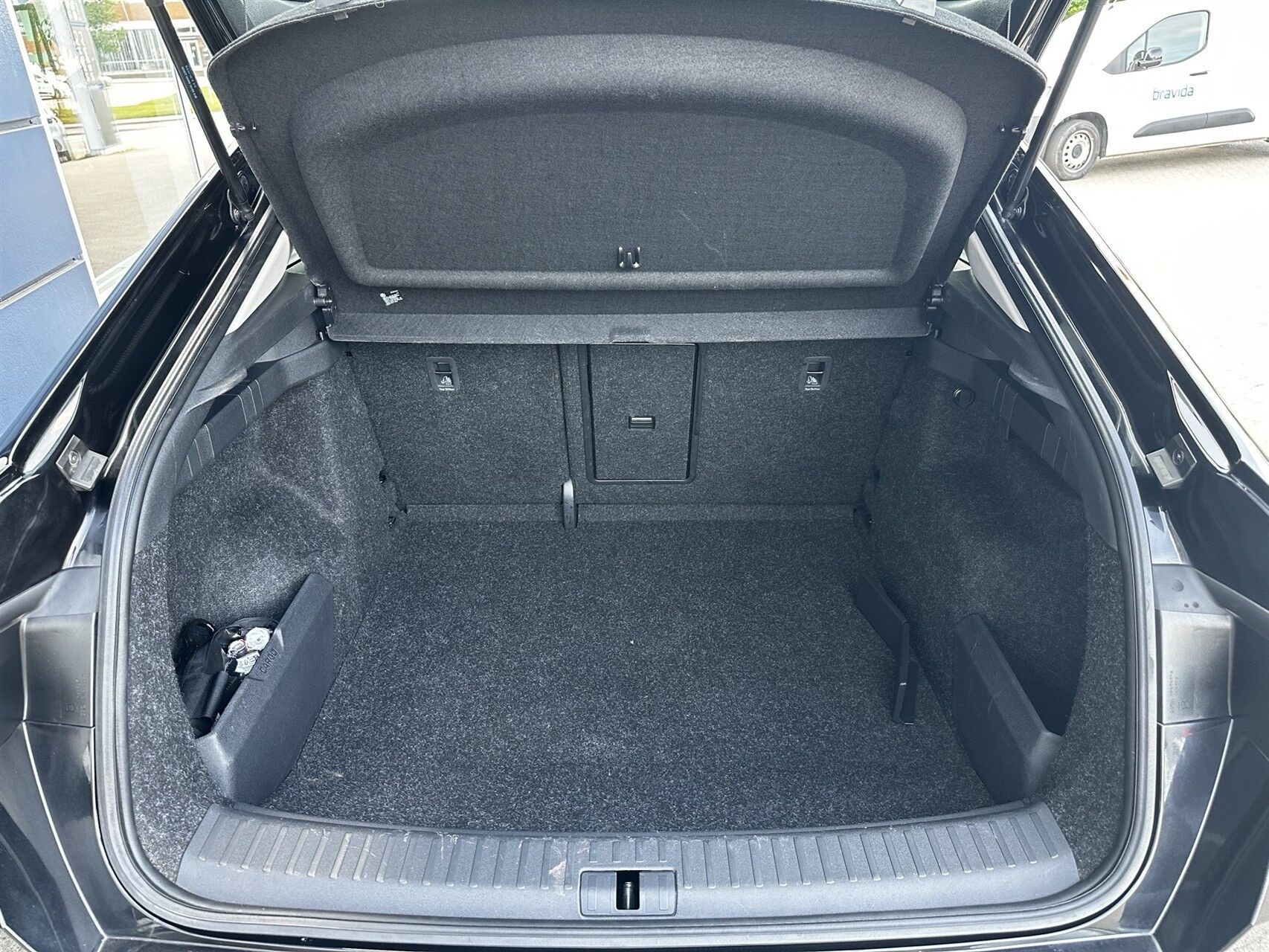 Sort Skoda Enyaq fra 2023