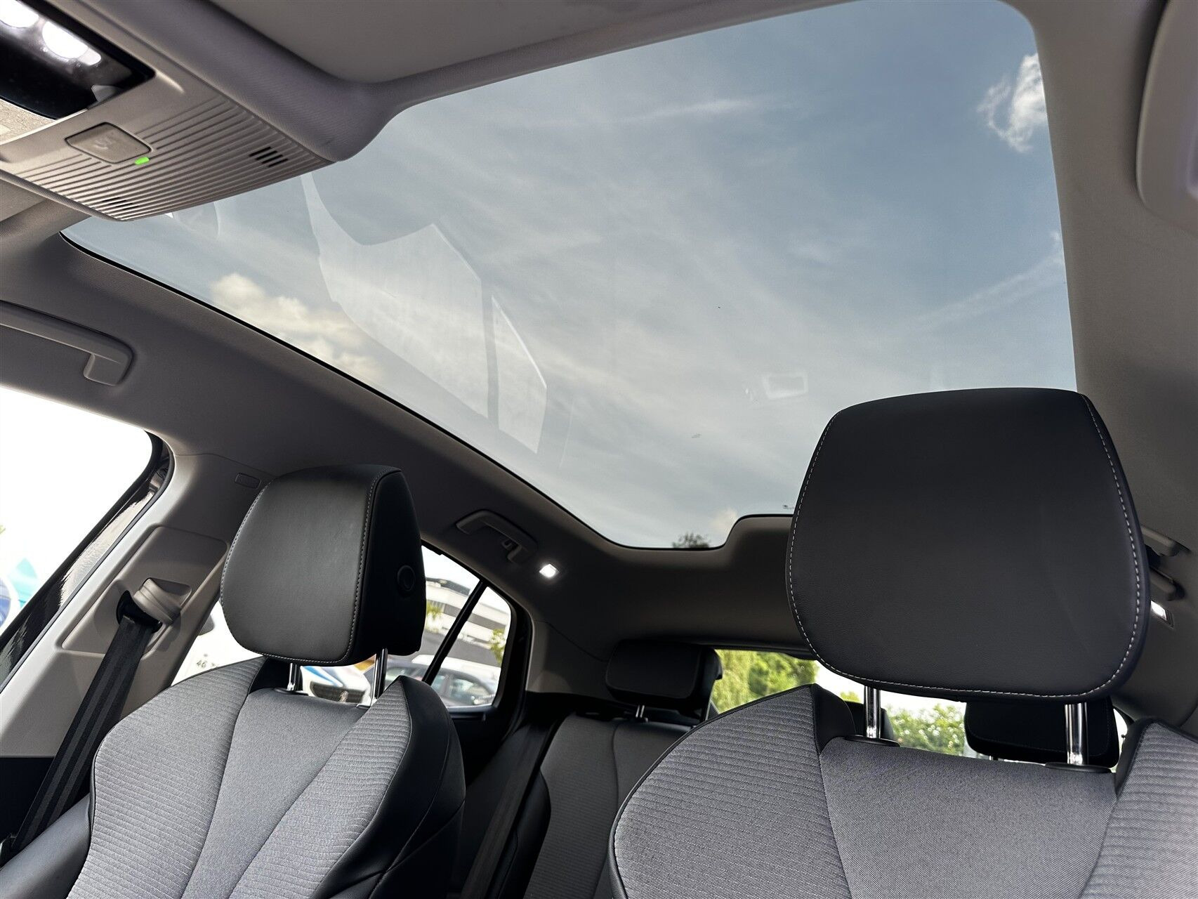 Sort Skoda Enyaq fra 2023
