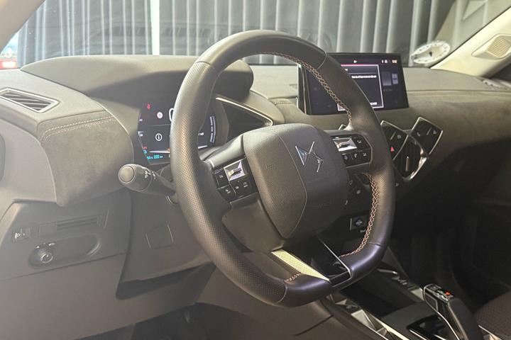 Hvid DS DS 3 CrossBack fra 2025