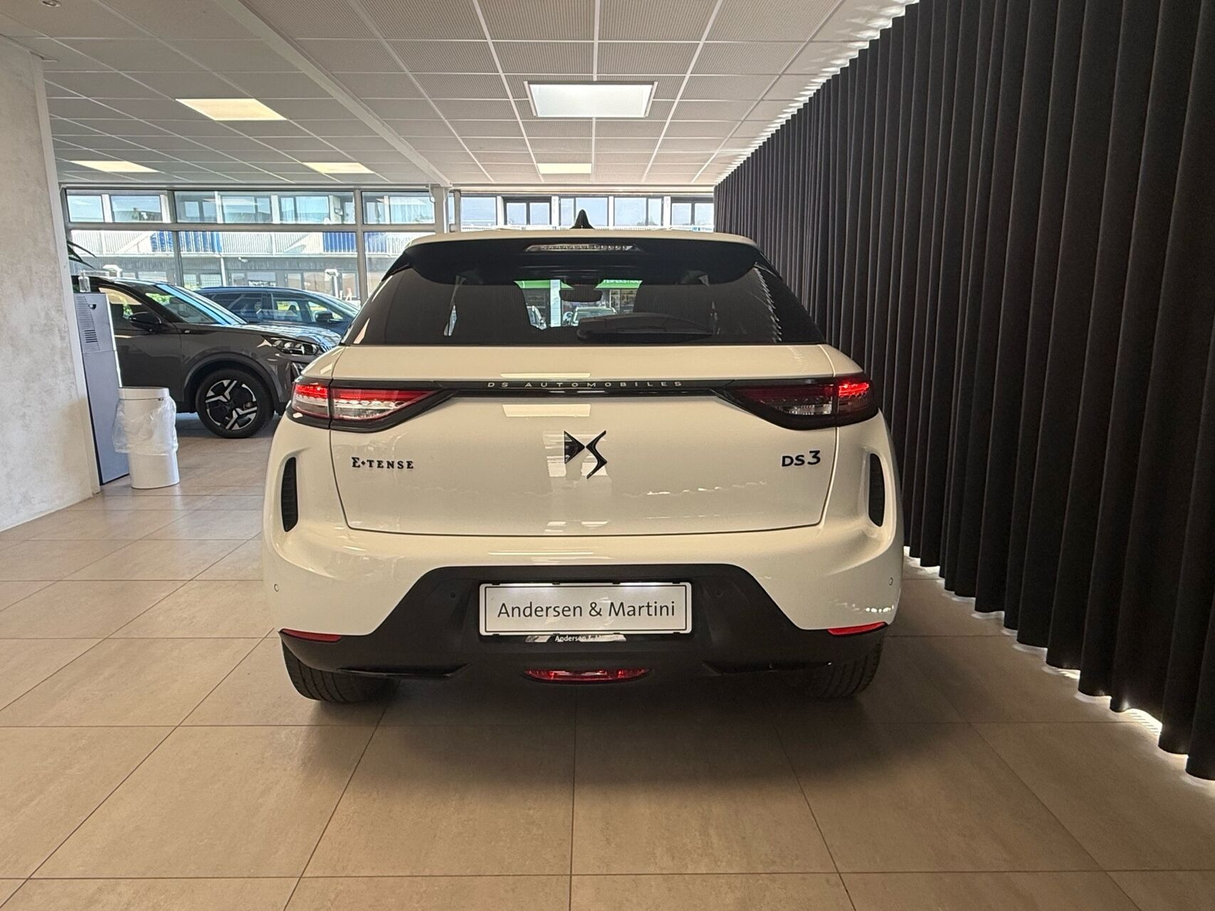 Hvid DS DS 3 CrossBack fra 2025