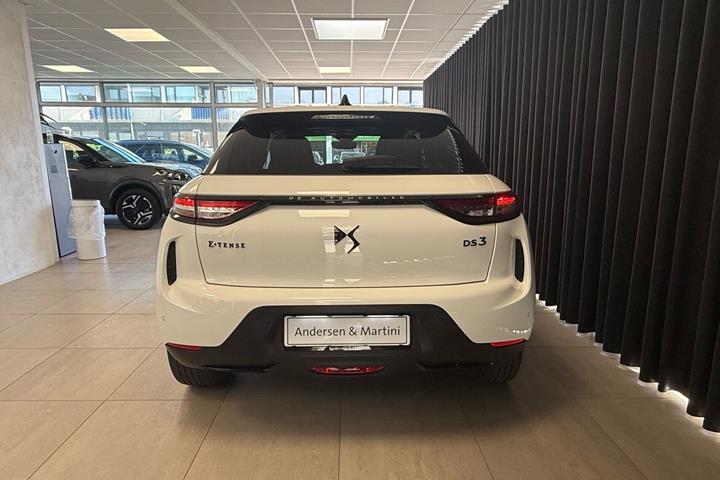 Hvid DS DS 3 CrossBack fra 2025