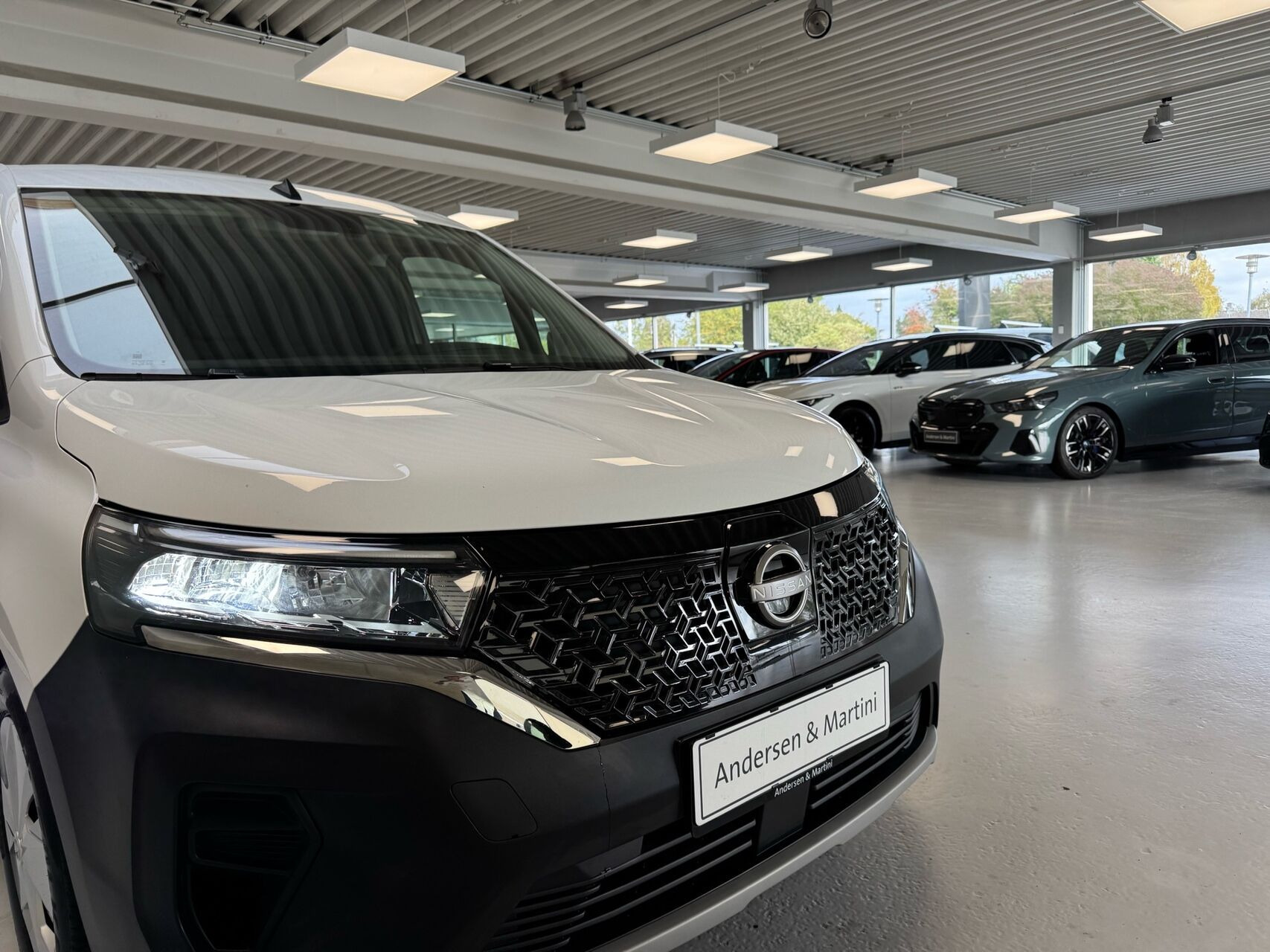 Hvid Nissan Townstar fra 2023